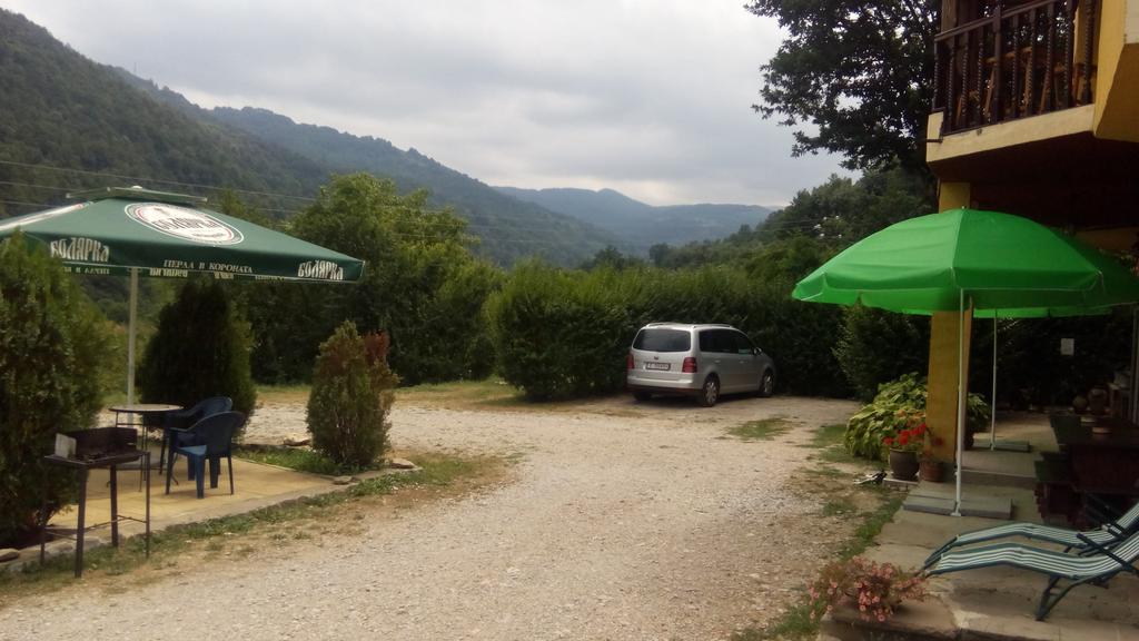 Guest House Alfa Daniel Balkanets  외부 사진